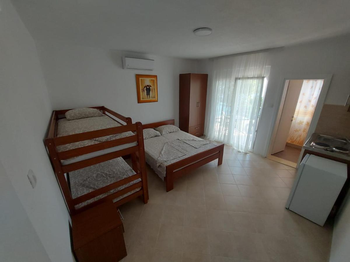 Apartmani Sunce Бар Екстериор снимка